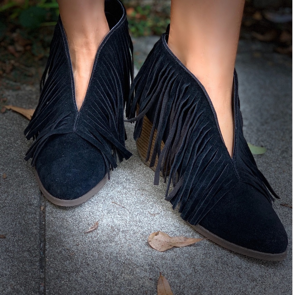 Black Fringe Booties - NWOT! 💗